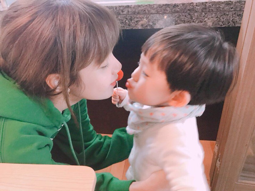 Blackpink Jisoo Lisa Nephew niece