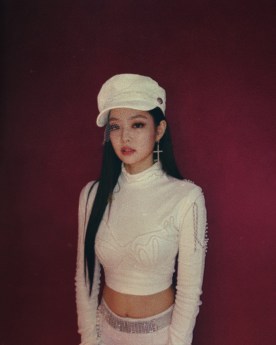BLACKPINK Jennie Instagram Photo white outfit Music Core 2