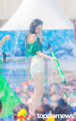 BLACKPINK-Jisoo-Sprite-Waterbomb-Festival-Seoul-66