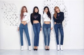 2-BLACKPINK-GUESS-Jennie-Instagram-Photo-21-September-2018