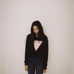 2-BLACKPINK Jennie GUESS Instagram Photo