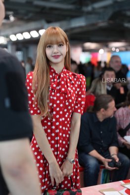 29-BLACKPINK Lisa Michael Kors New York Fashion Week 2018