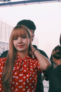 6-BLACKPINK Lisa Michael Kors New York Fashion Week 2018