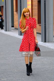 60-BLACKPINK Lisa Michael Kors New York Fashion Week 2018