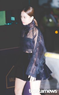 23-BLACKPINK-Jisoo-ADEKUVER-Launch-Event-11-October-2018