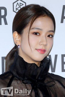 65-BLACKPINK-Jisoo-ADEKUVER-Launch-Event-11-October-2018