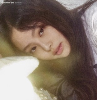 3-HQ Scan BLACKPINK Jennie SOLO Photobook