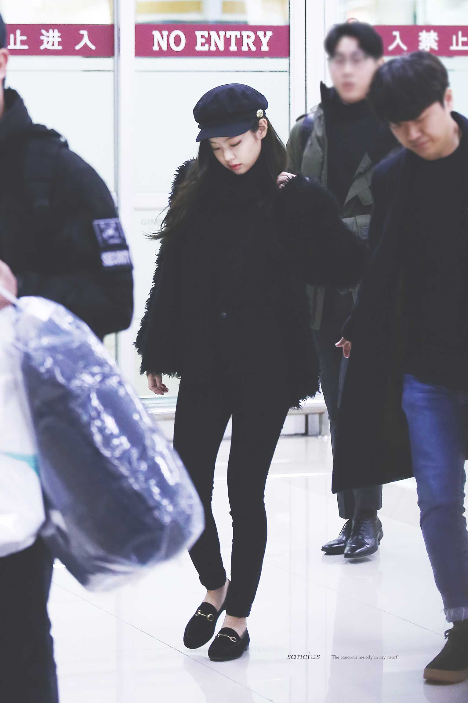 Blackpink Jennie Winter Airport Fashion