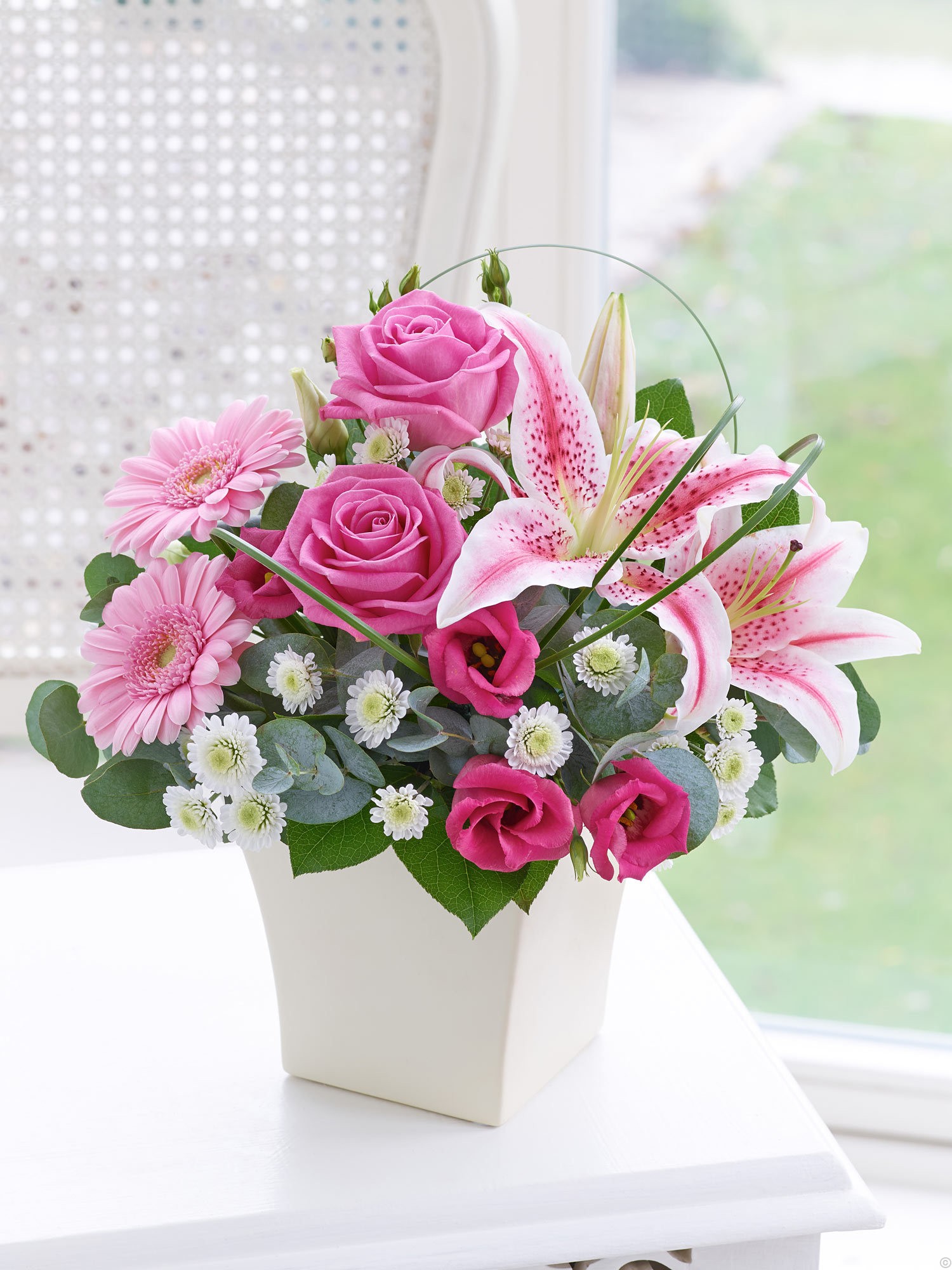 Blackpink Lisa Loves Pink Rose flower