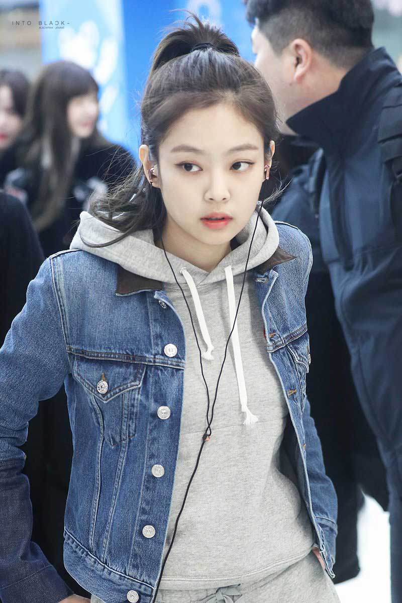 Blackpink-Jennie-Airport-Fashion-Black-Outfit-26-March-2018-from-Jeju ...
