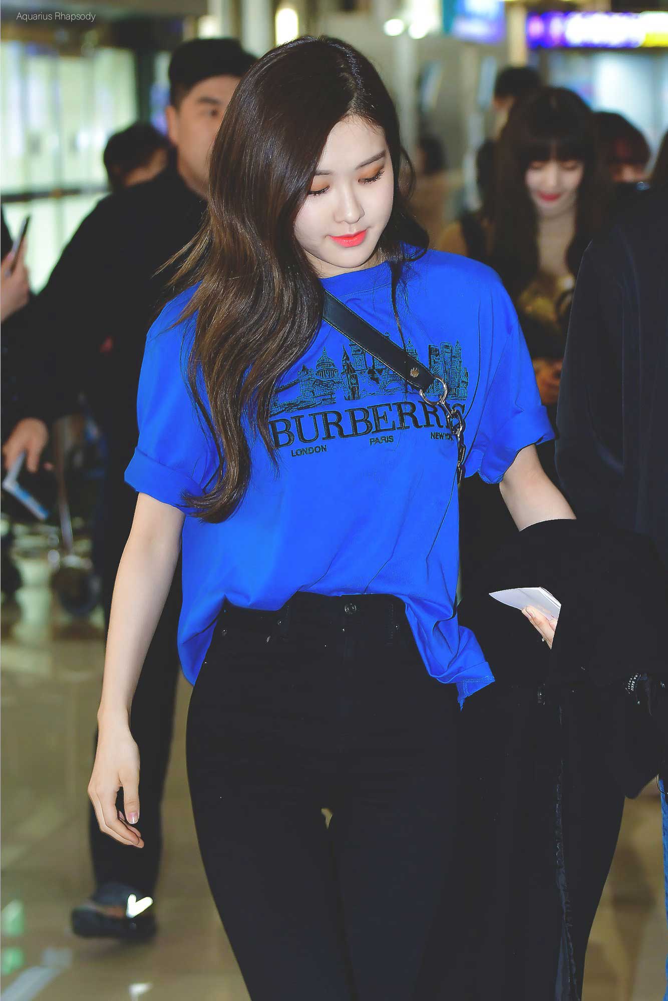 Blackpink Rose Airport Fashion 27 March 2018