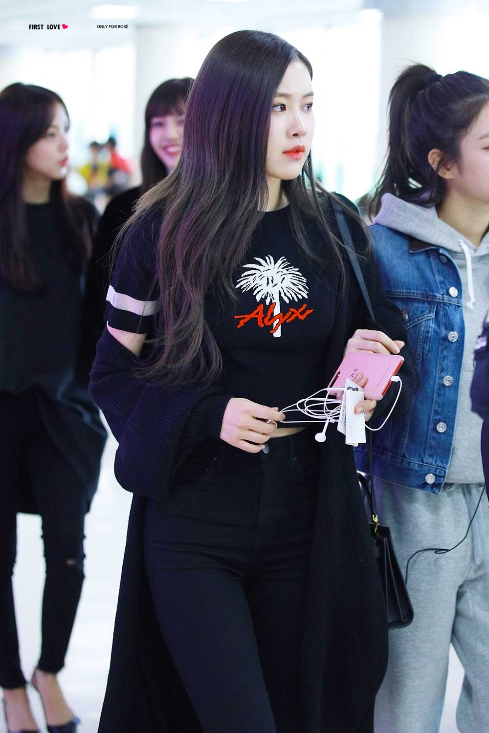 Blackpink Rose Airport Fashion 26 March 2018