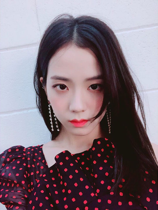 BLACKPINK-UPDATE-Jisoo-Instagram-Photo-20-July-2018-cosmopolitan-Korea ...