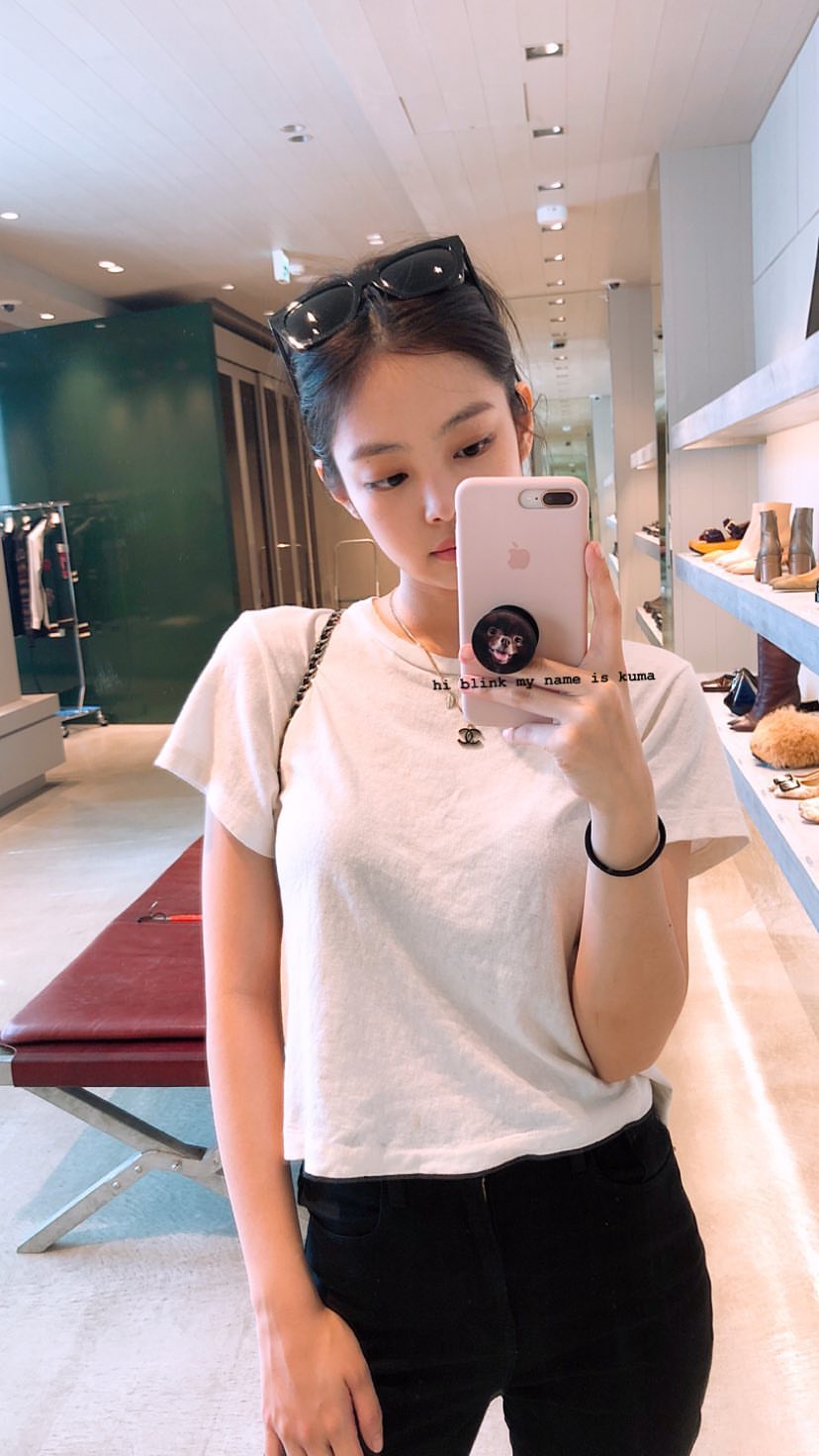 BLACKPINK Jennie Instagram Story 29 August 2018 selfie