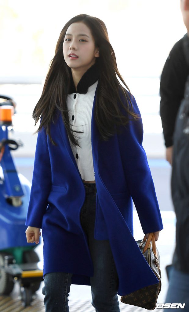 Jisoo Airport Photos at Incheon to Singapore on February 14, 2019