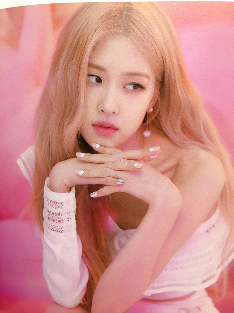 4-SCAN-Rose-from-BLACKPINK-Photobook-Limited-Edition-2019