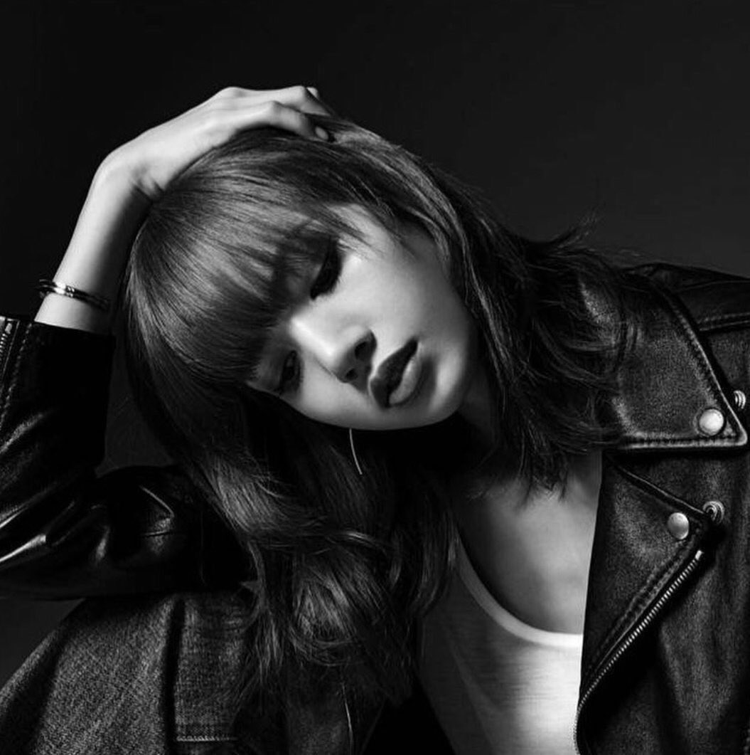 BLACKPINK Lisa Madame FIGARO Japan Magazine Hedi Slimane CELINE