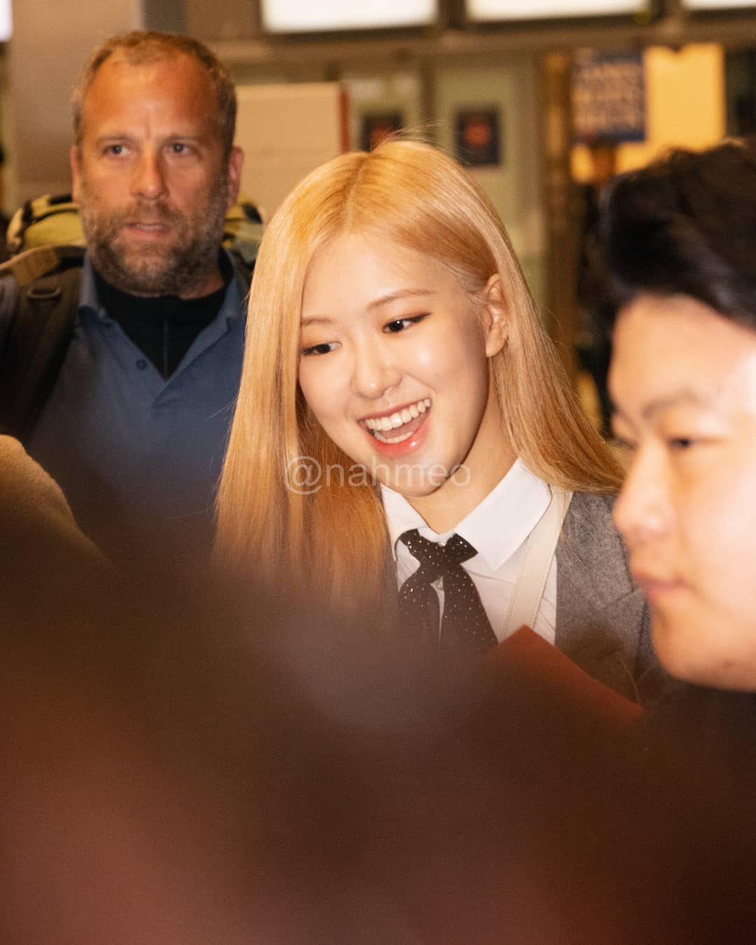 BLACKPINK Rosé Arrived at Paris-Charles De Gaulle on January 26, 2020 Local Time