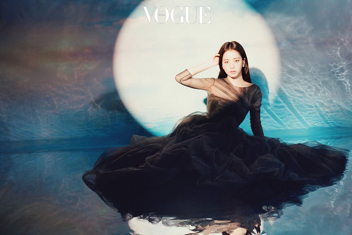 2-HQ-Photos-BLACKPINK-Jisoo-VOGUE-Korea-March-2020-Issue