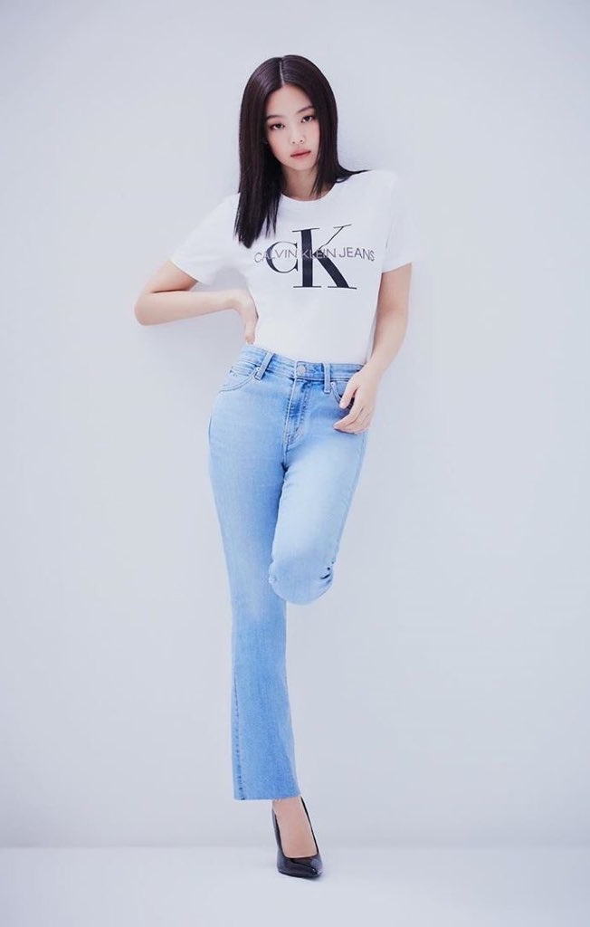 11-BLACKPINK-Jennie-Calvin-Klein-Jeans-Highcut-Star-Magazine-Korea