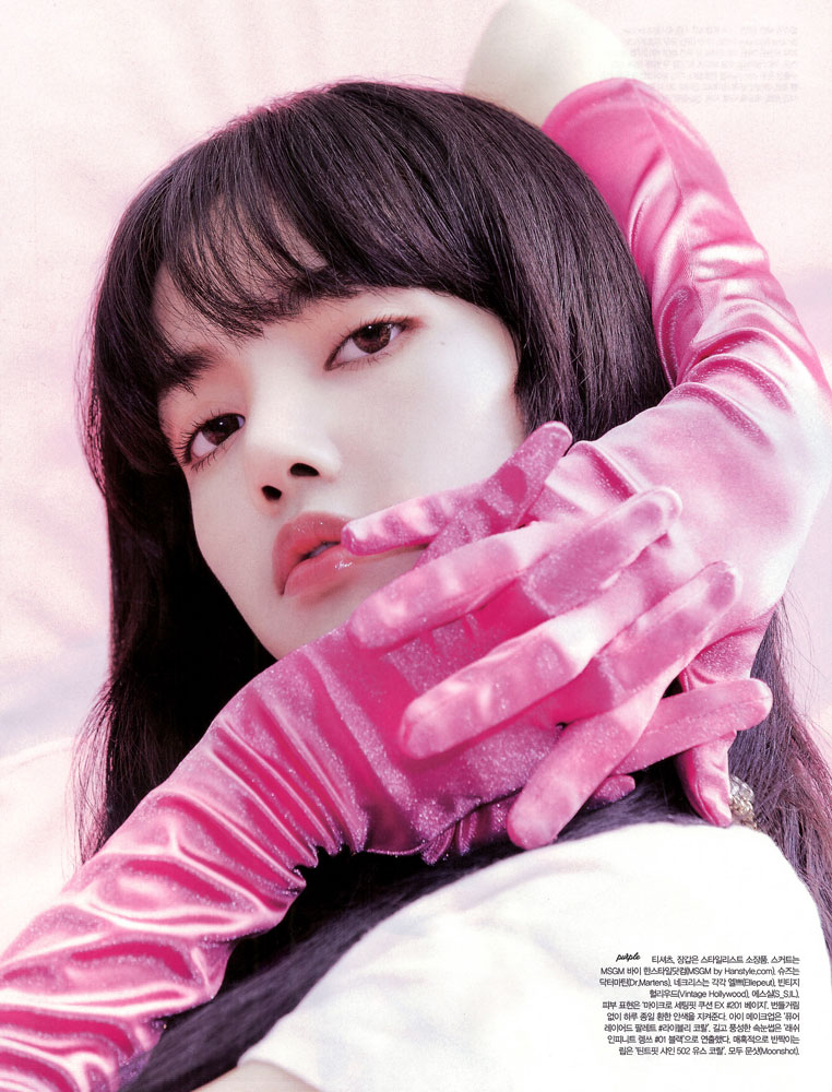 2-SCAN-BLACKPINK-Lisa-Allure-Korea-Magazine-June-2020-Issue
