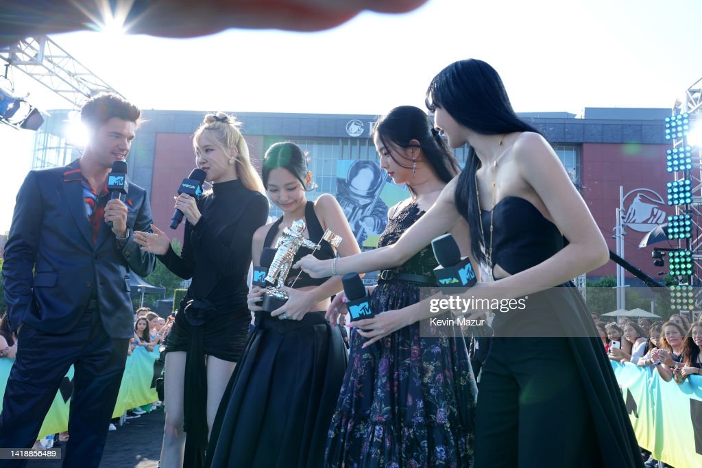 BLACKPINK Wins Best Metaverse Performance MTV VMAs 2022