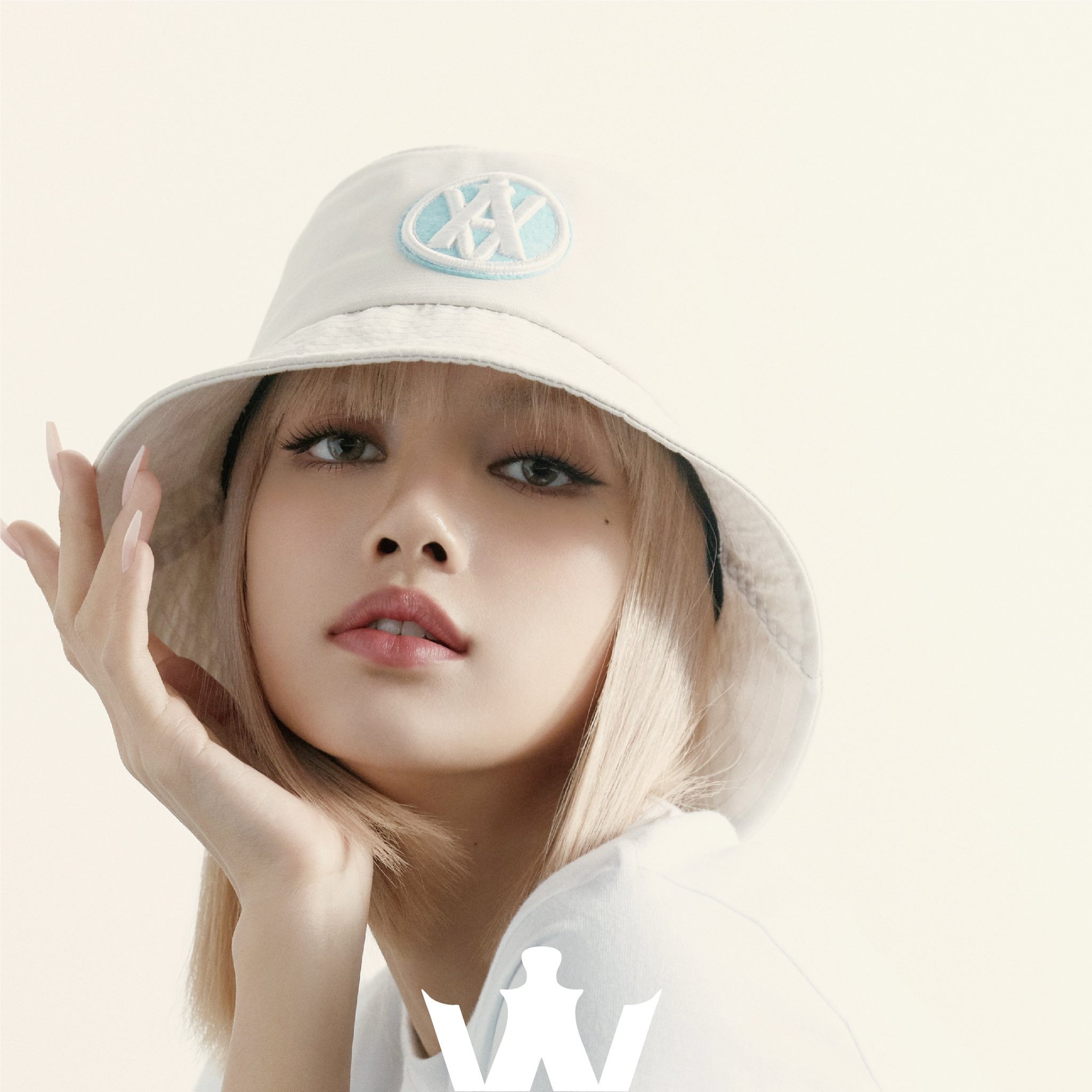 BLACKPINK Lisa acmé de la vie (ADLV) Korean Streetwear Brand