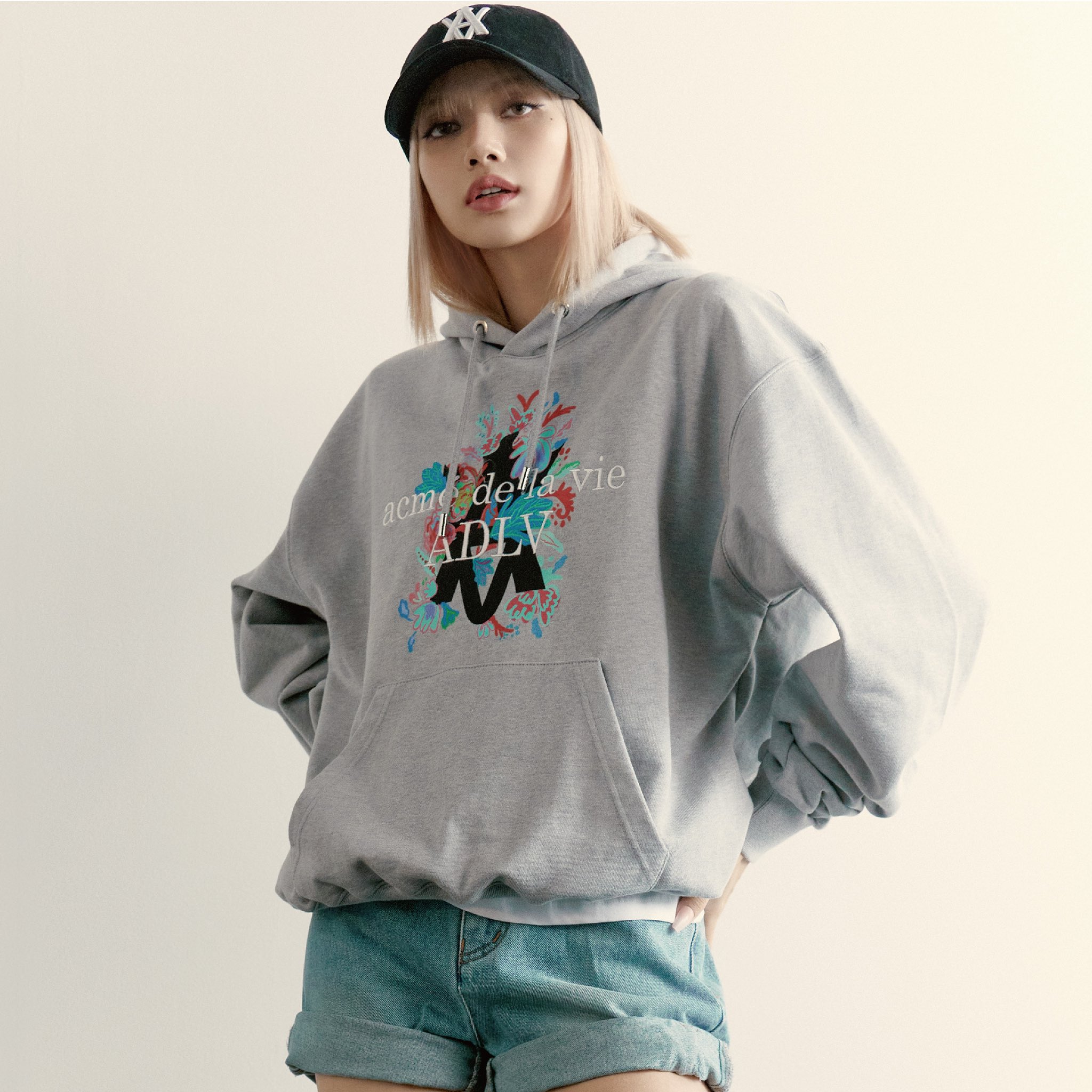 BLACKPINK Lisa acmé de la vie (ADLV) Korean Streetwear Brand