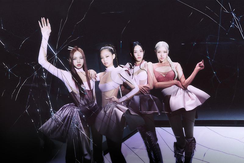 BLACKPINK PINK VENOM Behind The Scenes Photos