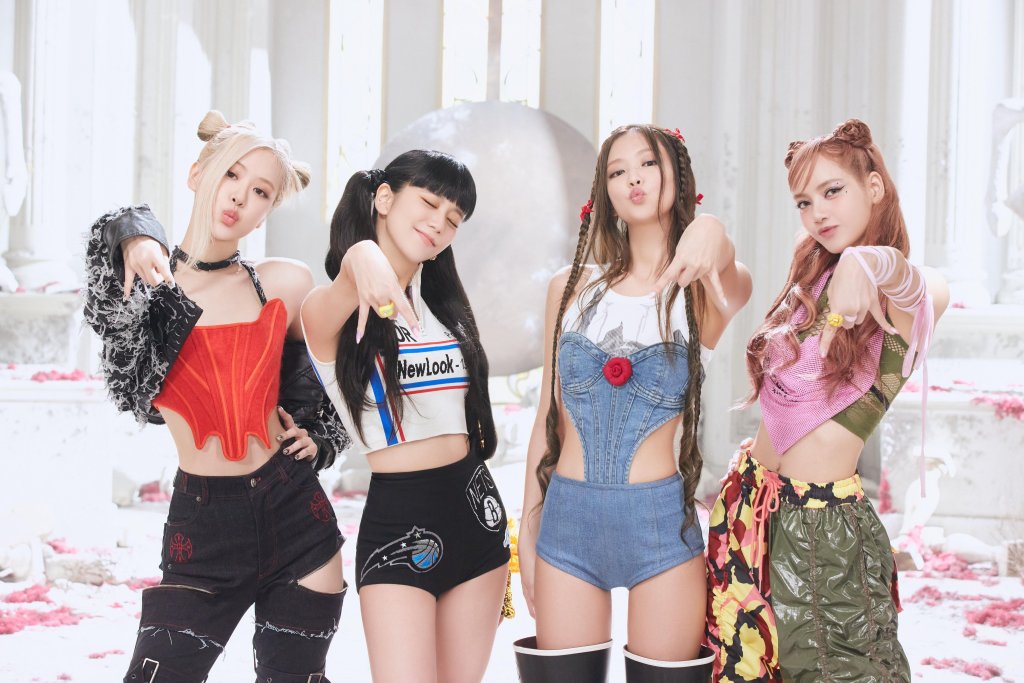 BLACKPINK PINK VENOM MV Behind The Scenes Photos