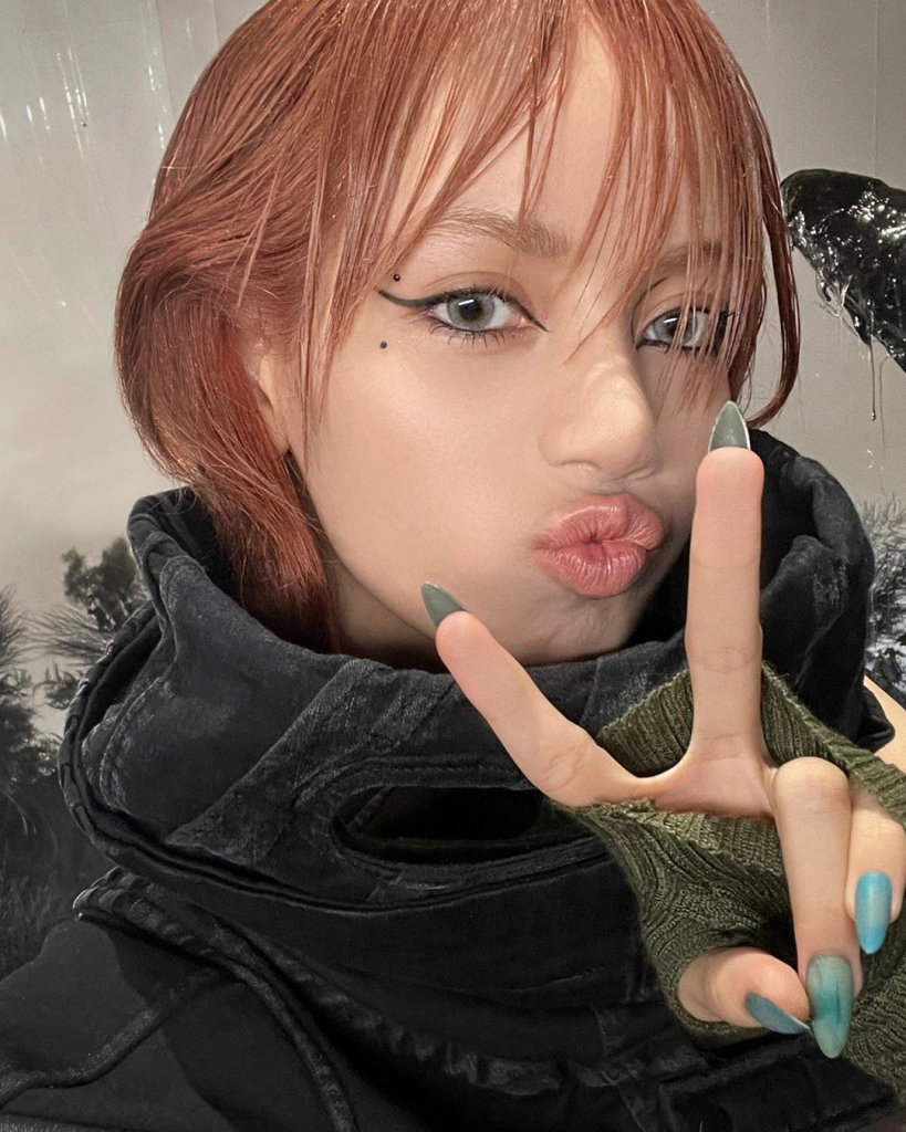 BLACKPINK Lisa PINK VENOM MV Behind The Scenes Photos