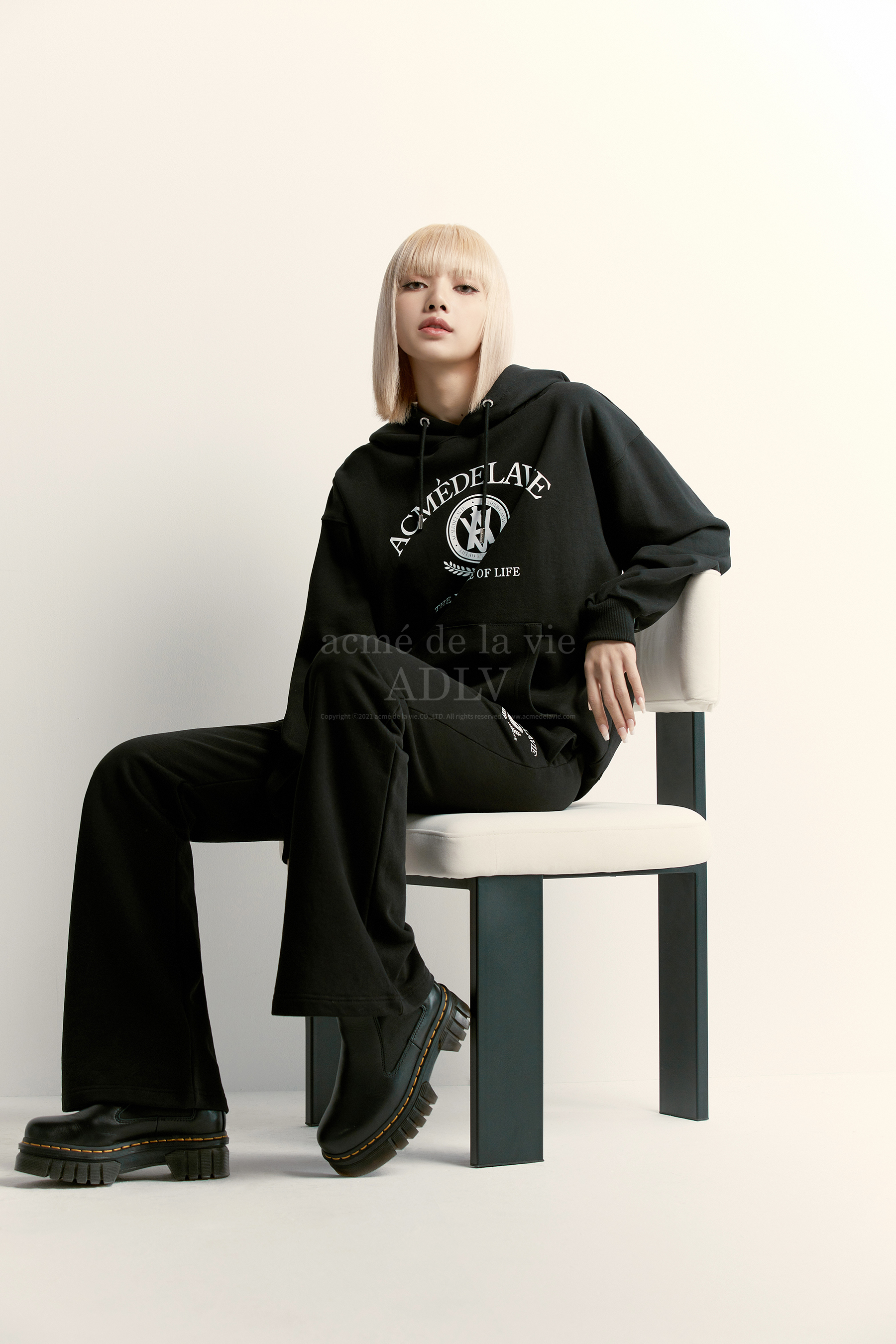 BLACKPINK Lisa acmé de la vie (ADLV) Korean Streetwear Brand