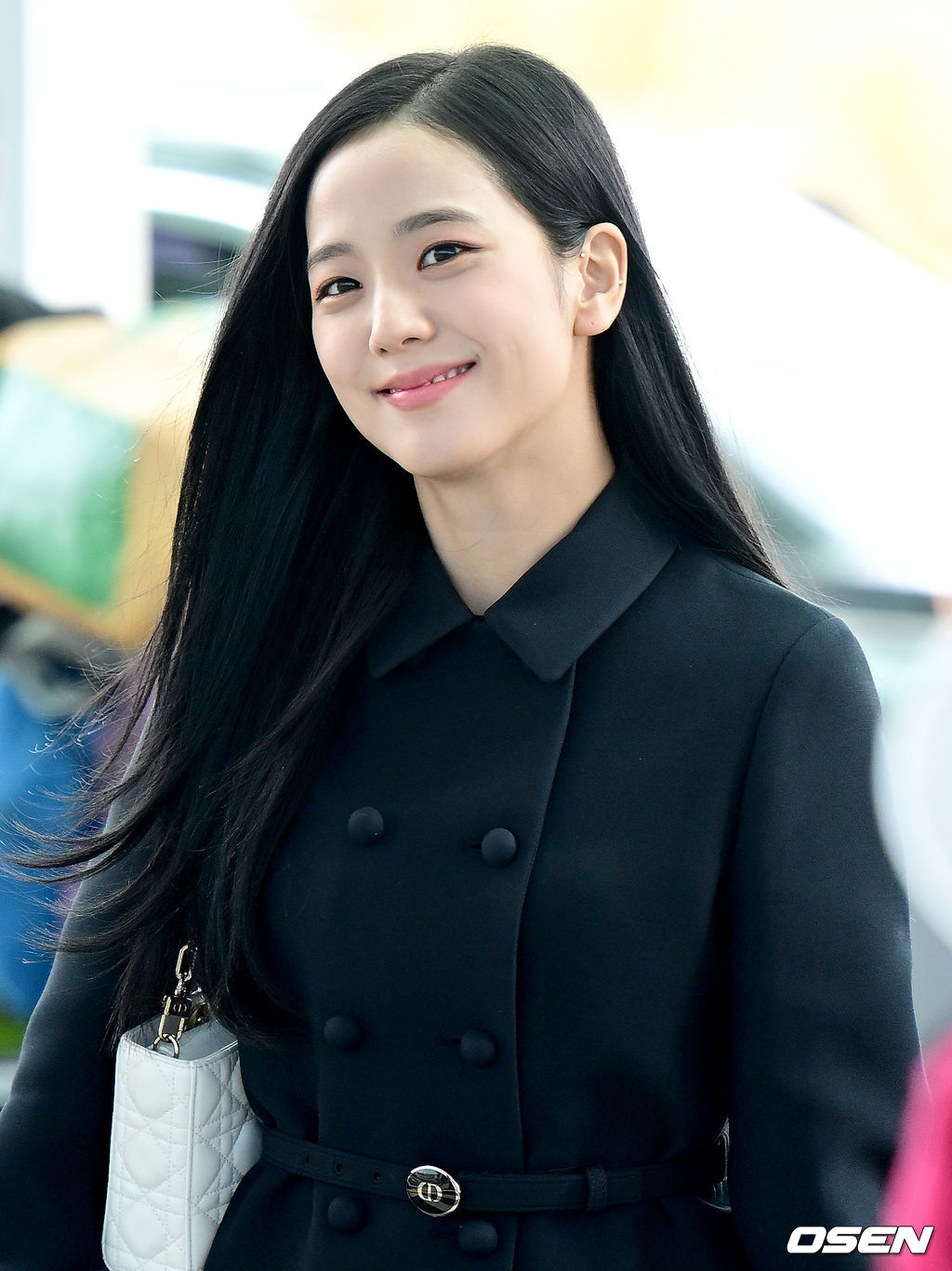 BLACKPINK Jisoo Airport Fashion Style
