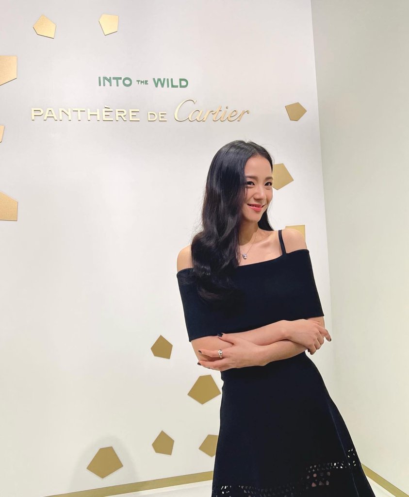 BLACKPINK JISOO Panthère de Cartier Tokyo Japan