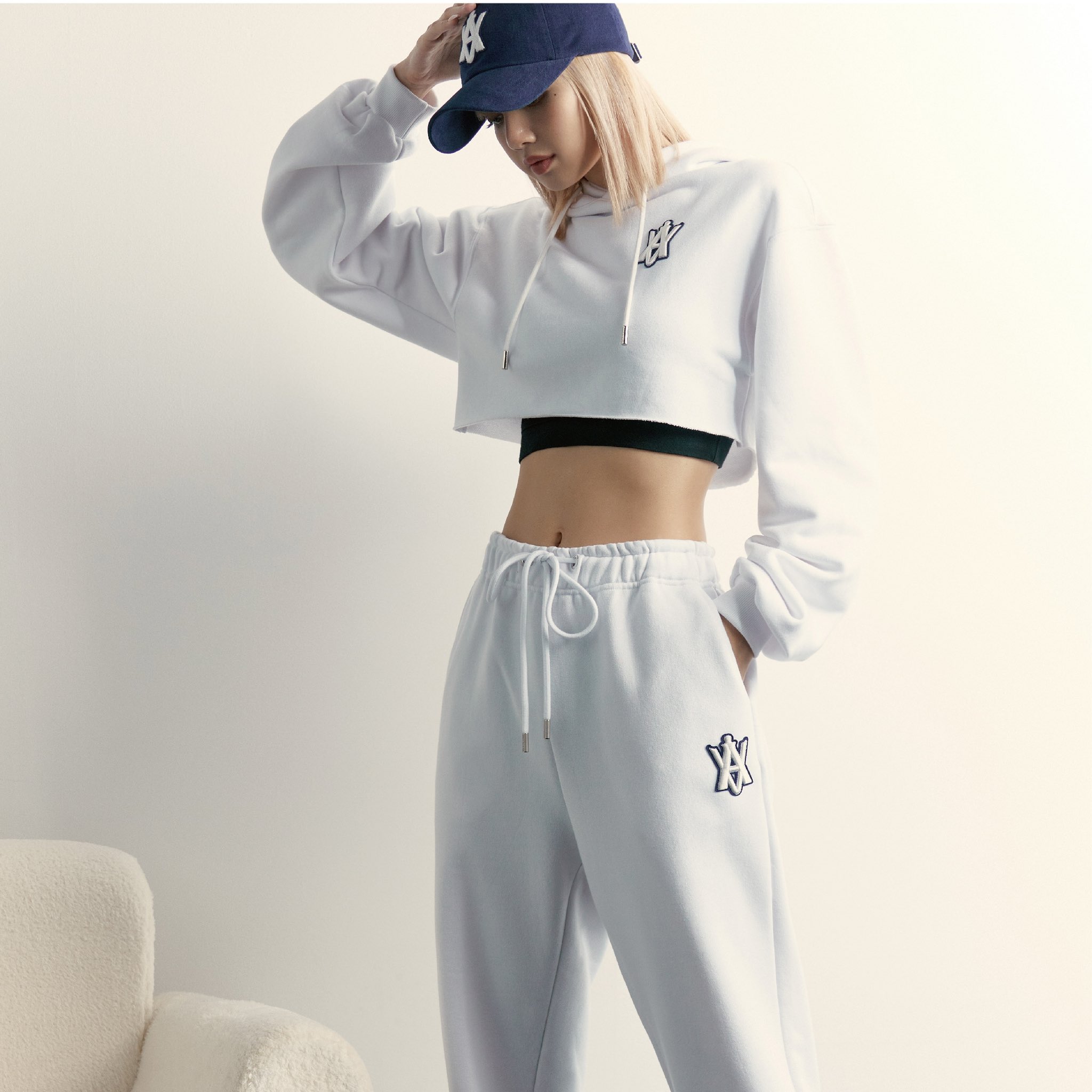BLACKPINK Lisa acmé de la vie (ADLV) Korean Streetwear Brand